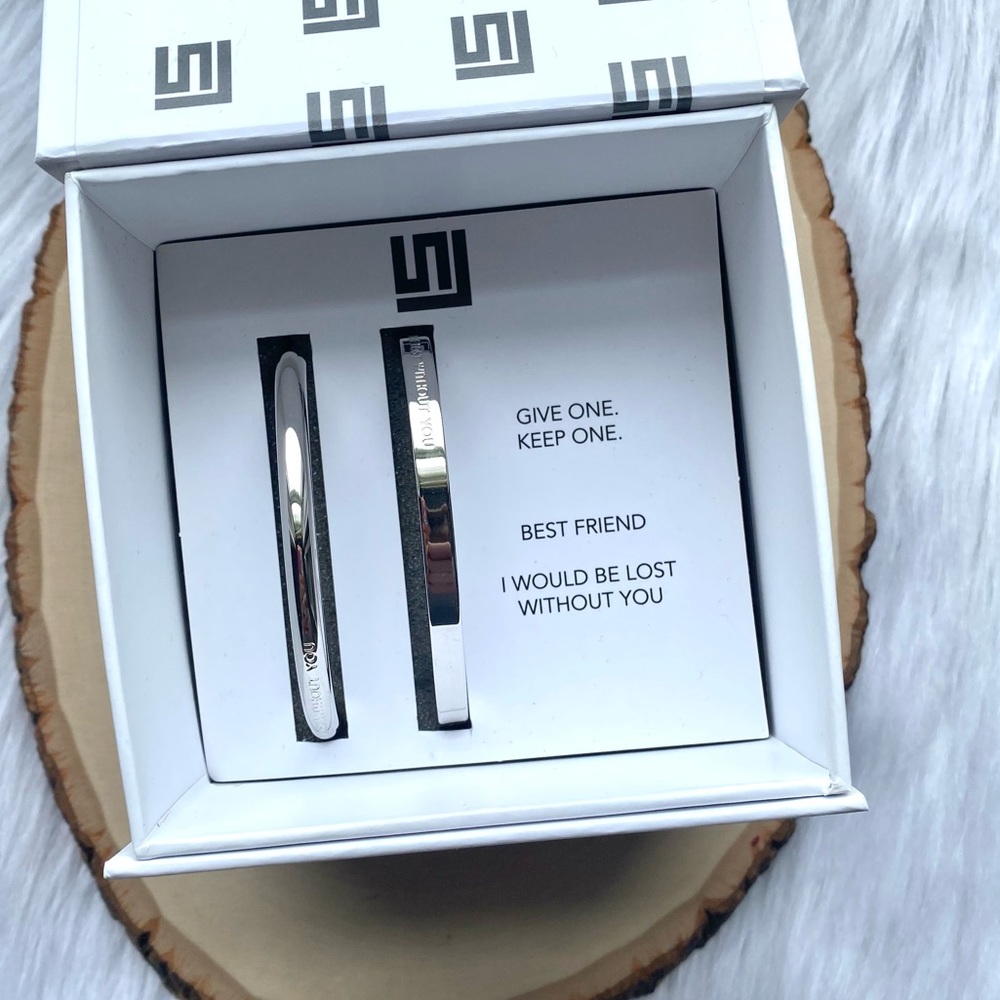 NWT Anthropologie x Stella Valle Best Friends Bracelet Set of 2 Gift Box